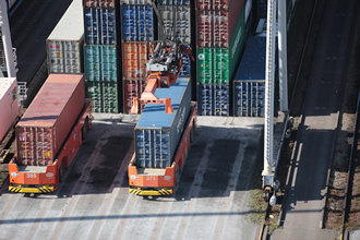 Как происходит транспортировка опасных грузов: правила перевозок в РБ